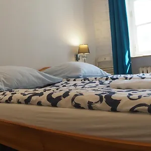 https://hostel-chmielna-5.warsawhotelspoland.com