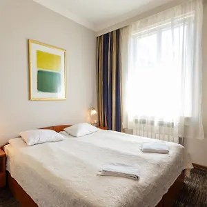 https://noclegi-stadion.warsawhotelspoland.com